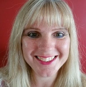 Meet your Posher, Clarissa